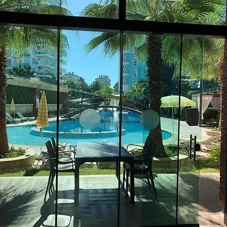 Olimpia Garden 219 אלאניה