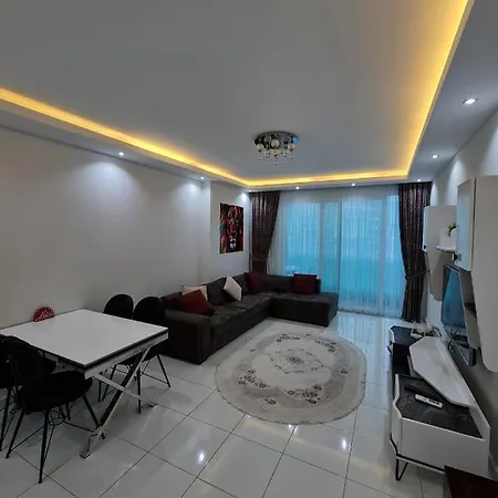 Olimpia Garden 219 אלאניה