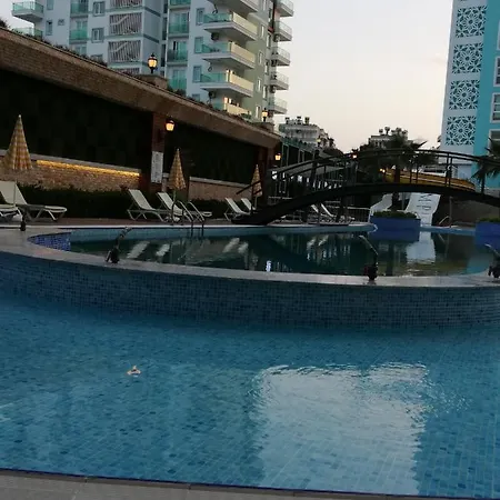 Olimpia Garden 219 דירה